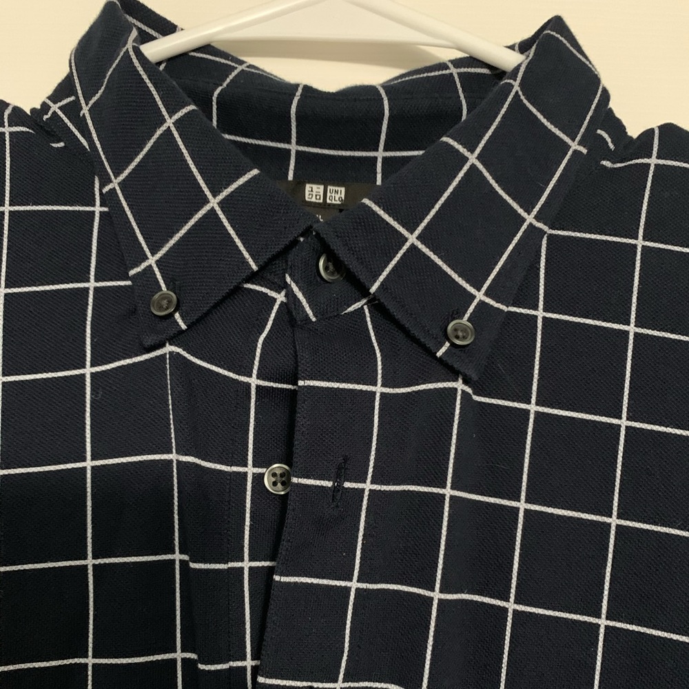 Uniqlo Navy and White Lines Half Bottoms - Picture 3 of 5